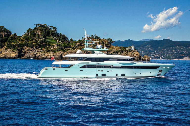 CRN 50M M/Y LATONA