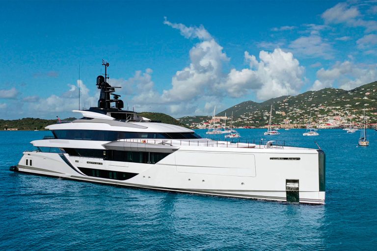 CRN 60M M/Y COMFORTABLY NUMB
