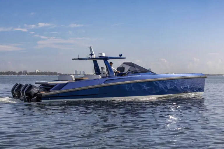 Wally Yachts wallytender48x on the water