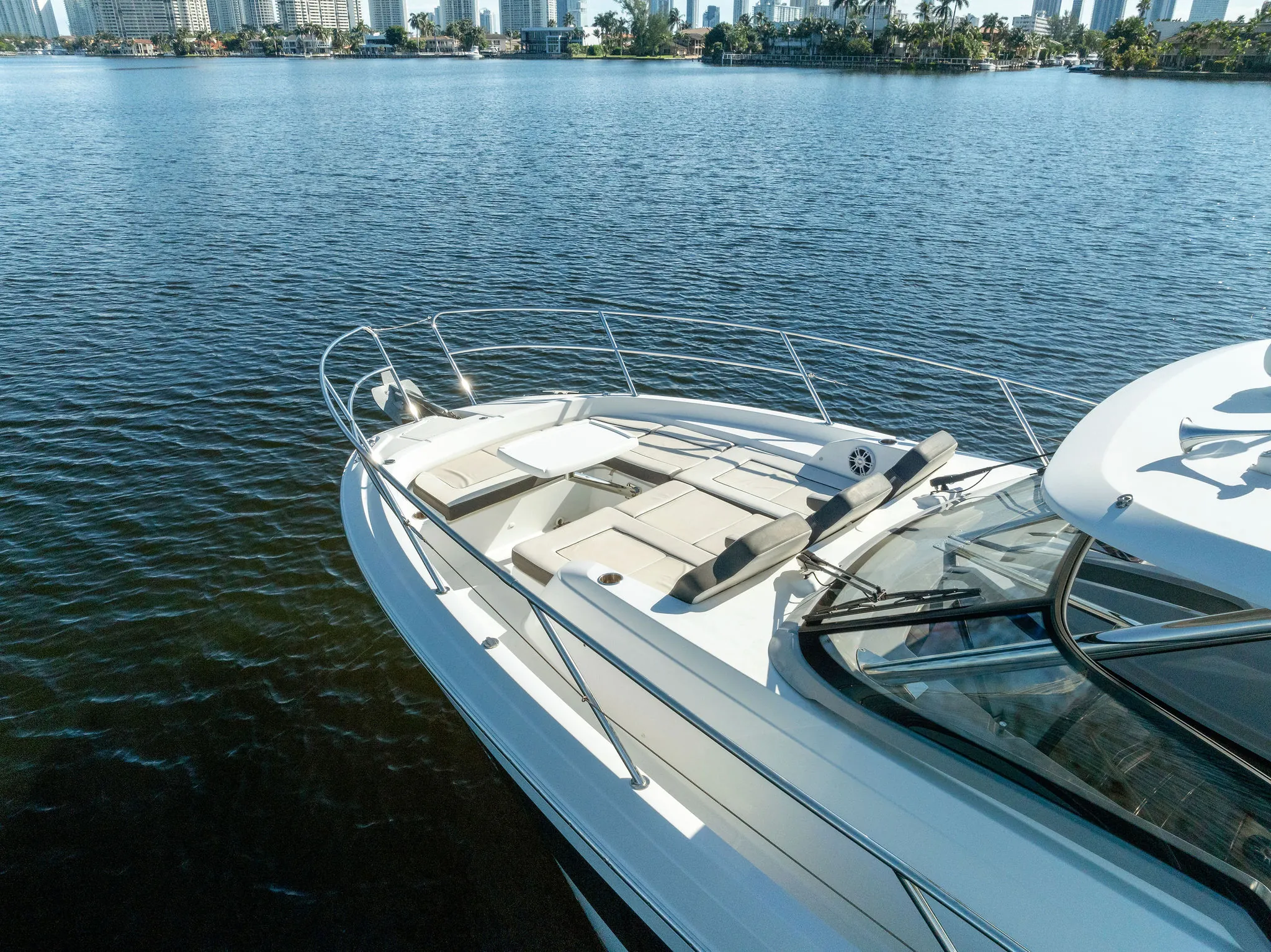 Top Yachts Under 1 Million: Affordable Luxury on the Water_GIANETTI