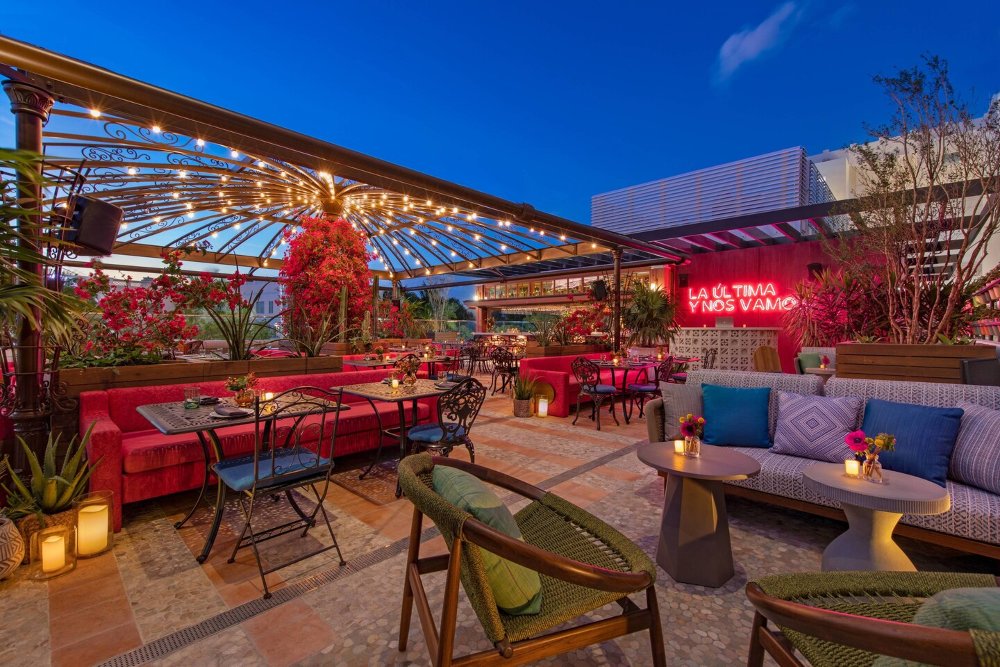 Serena Rooftop at Moxy Miami South Beach