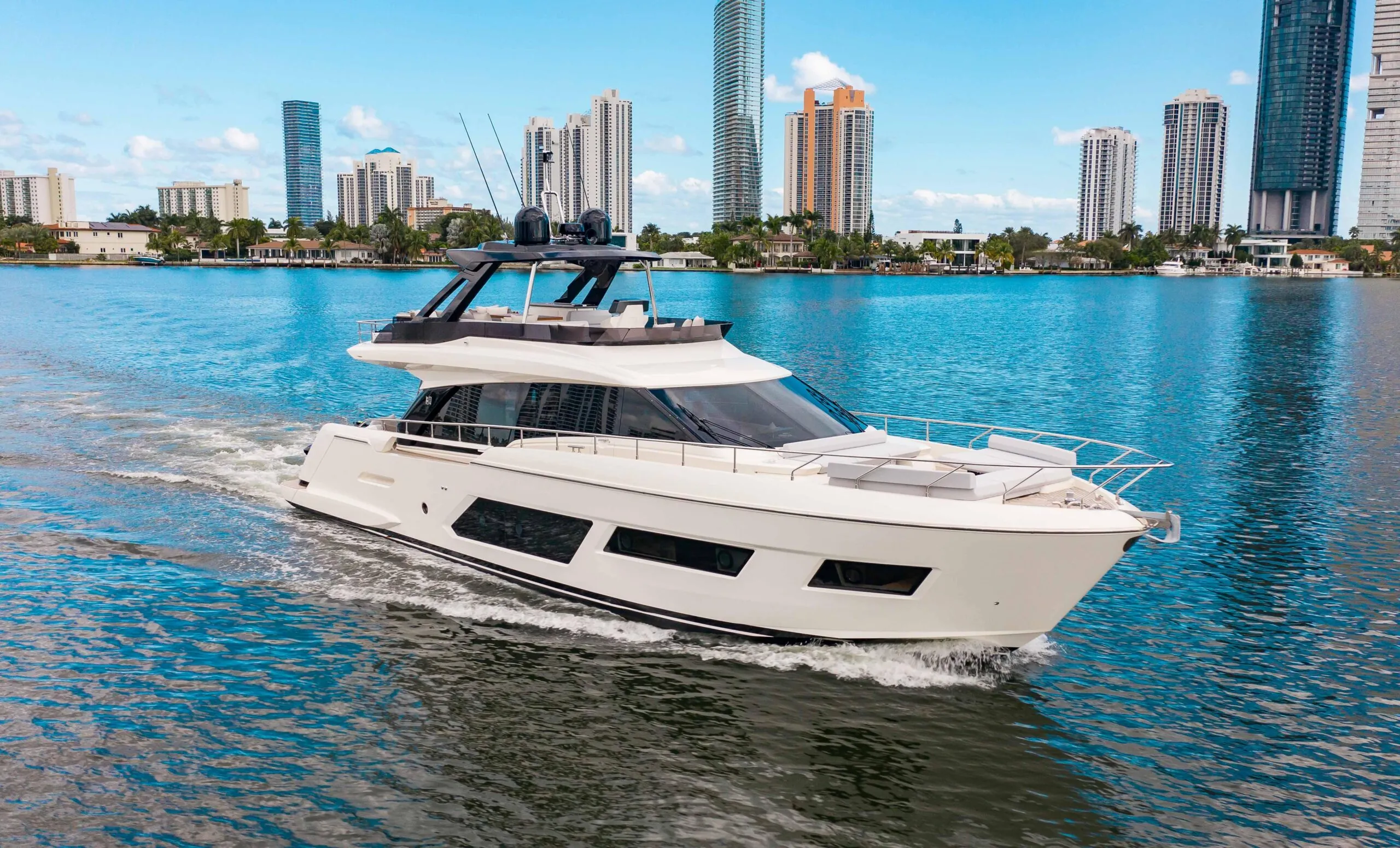 New to Market: 2022 Ferretti Yachts 670 – Italian Elegance Meets Modern Innovation