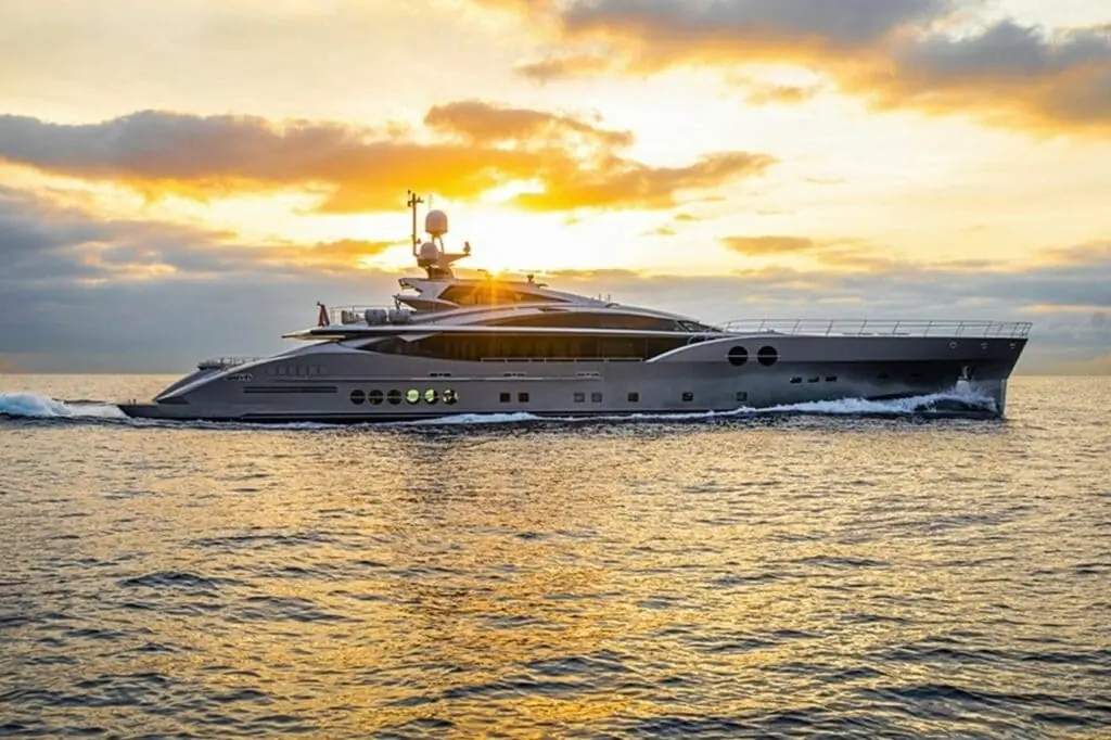 Find the Right Palmer Johnson Yacht with Allied Marine