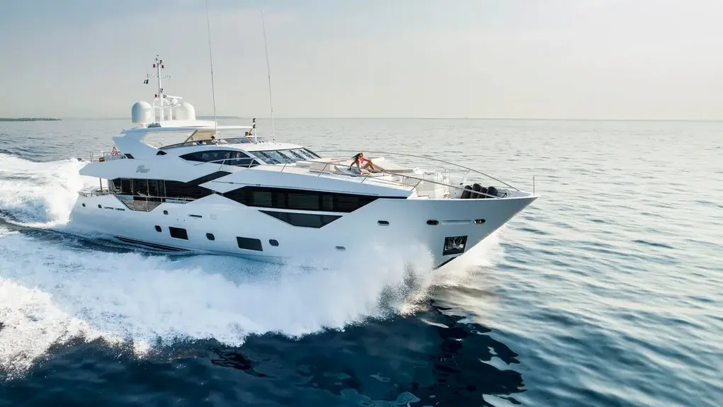 Sunseeker yacht for sale_3 copy