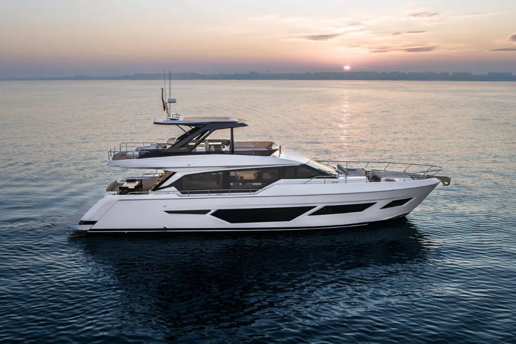 Ferretti Yachts 720: comfort and space at the core of a new on-board experience.