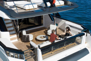 Ferretti Yachts 940