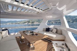 Ferretti Yachts INFYNITO 80