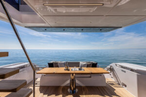 Ferretti Yachts 580