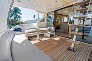 Pershing 6X