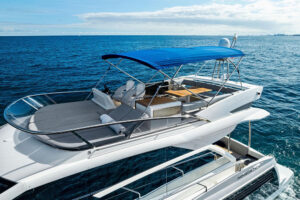 Pershing 6X