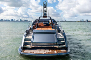 Pershing 6X