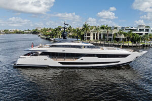 Riva 110' Dolcevita