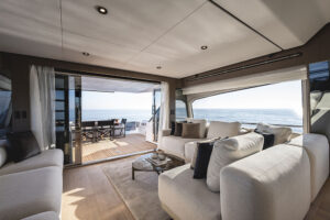 Ferretti Yachts 1000