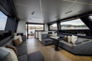 Ferretti Yachts 1000